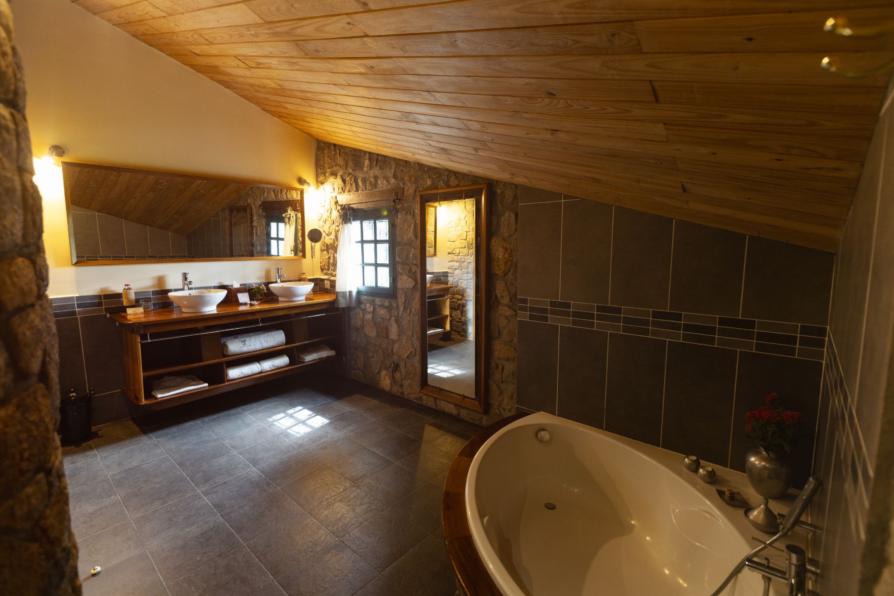 Le Relais de la Reine — 4